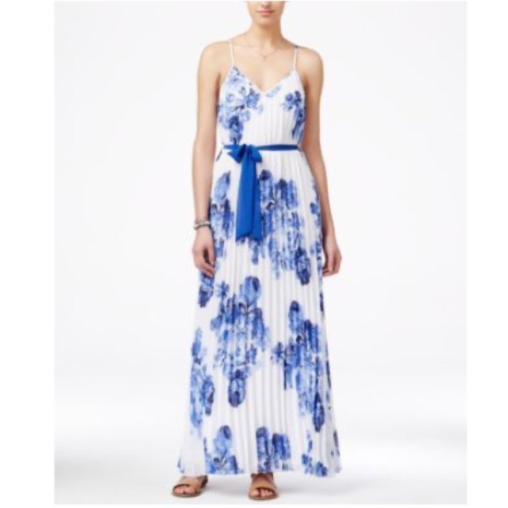 B. Darlin Accordion Pleated Floral Blue White Maxi Dress